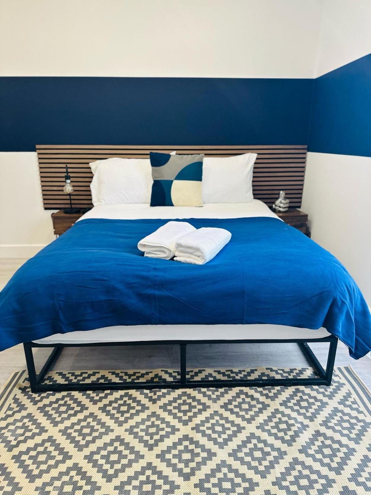 London 58 Blue House City Center Studio, Top Spot Εξωτερικό φωτογραφία